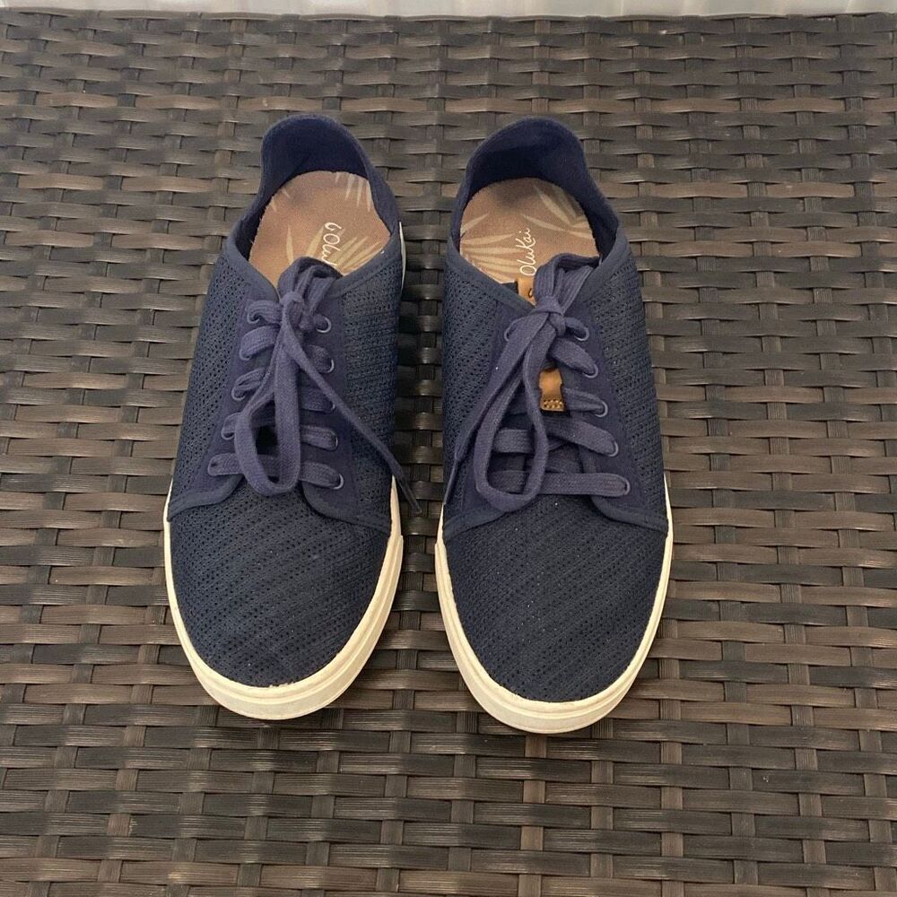 Olukai Pehuea Li sneakers women’s size 8.5
